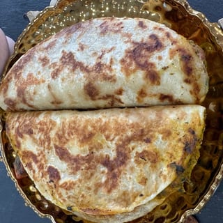 Chole Parathadilla